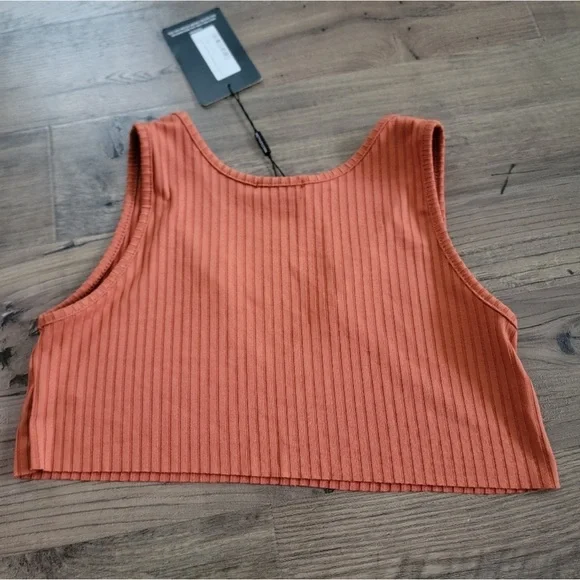 PrettyLittleThing Rust Ribbed Tank Top - Picture 5 of 6